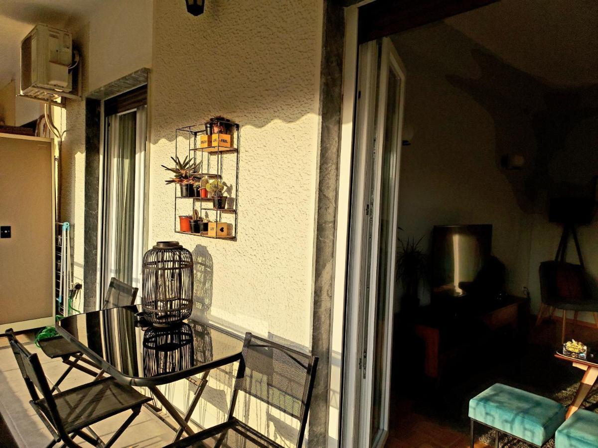 Fully Equiped Design Apartment With Excellent View/ Easy Parking Athens Exterior photo